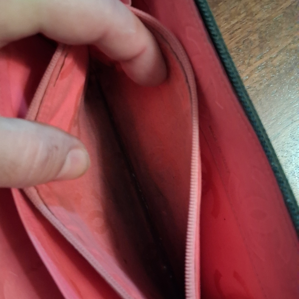 Chanel Black Quilted Wallet - Picture 14 of 16